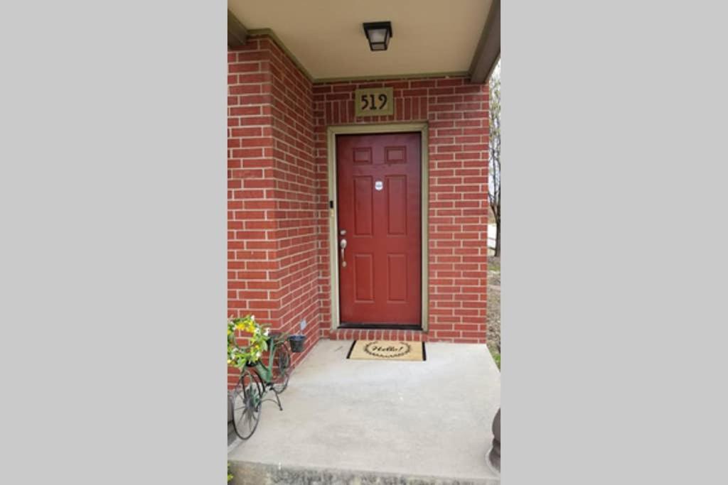 Old Fort Loft King & Queen Suites Nearest Accomodation To Marshals Museum Power Your Ev For Free! Fort Smith Exterior foto