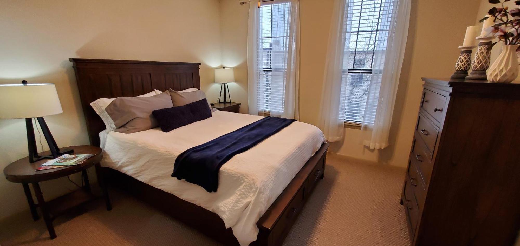 Old Fort Loft King & Queen Suites Nearest Accomodation To Marshals Museum Power Your Ev For Free! Fort Smith Exterior foto
